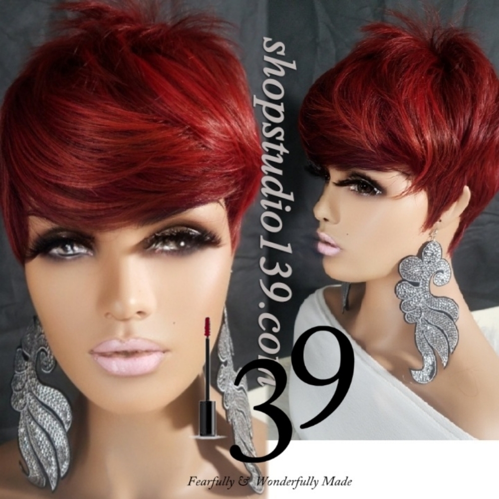Red hot pixie wig with bangs - Picture 3 of 5